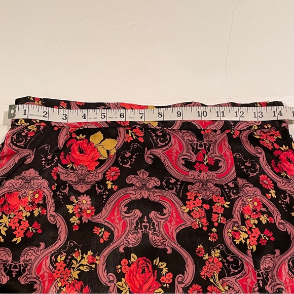 Modcloth Baroque Floral Satin Pencil Skirt M Knee Slit Romantic Dark Academia - Picture 9 of 11